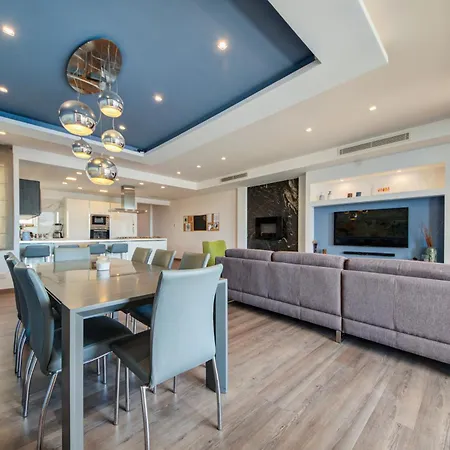 アパート Stunning 3br Xemxija With Breathtaking Views By 360 Estates