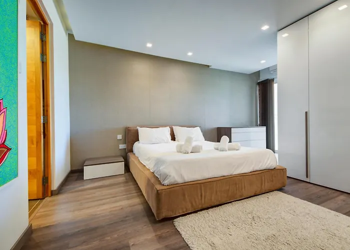 アパート Stunning 3br Xemxija With Breathtaking Views By 360 Estates