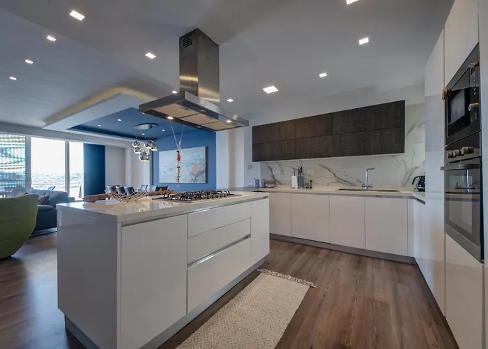 Stunning 3br Xemxija With Breathtaking Views By 360 Estates アパート