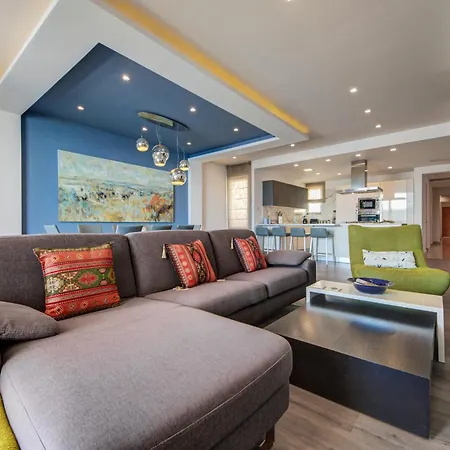 شقة Stunning 3br Xemxija With Breathtaking Views By 360 Estates خليج سانت بول