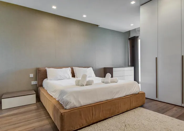 Apartment Stunning 3br Xemxija With Breathtaking Views By 360 Estates *